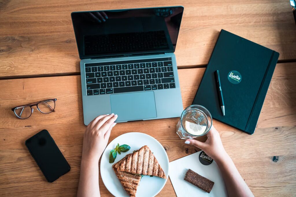 Die Rückkehr in die Büros: Mitarbeiter richtig Willkommen heißen.